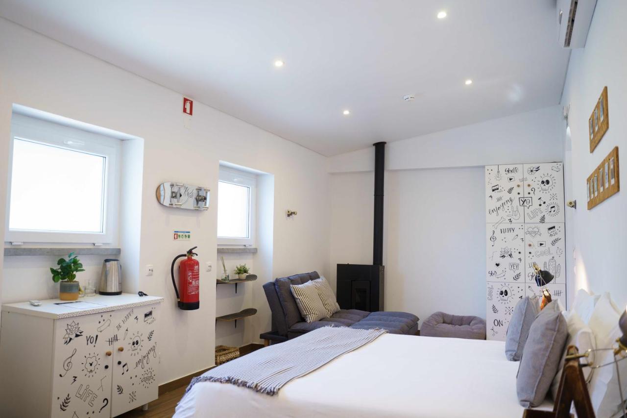 Azen Cool House Bed and Breakfast Azenhas do Mar Δωμάτιο φωτογραφία